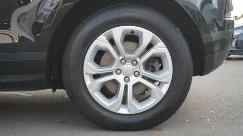 Car image 37