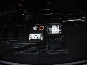 Car image 31