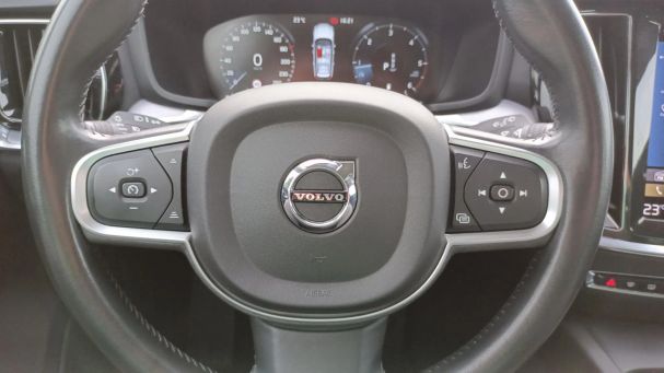 Volvo V60 B4 Momentum 145 kW image number 22