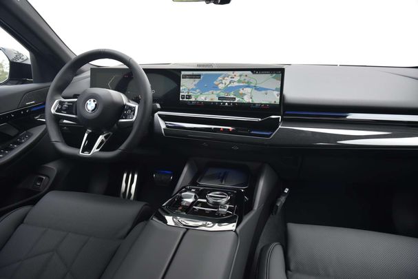 BMW 520i 153 kW image number 12