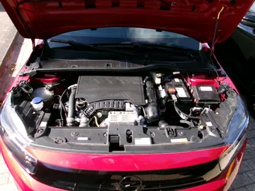 Car image 29