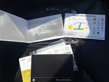 Car image 30