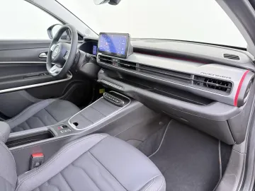 Car image 43