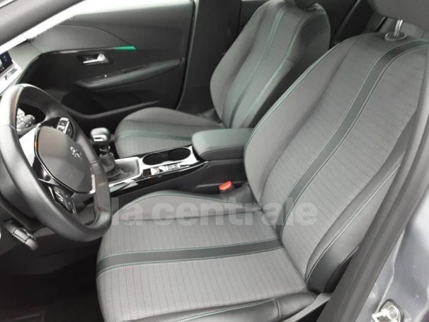 Peugeot 208 PureTech 100 Allure 74 kW image number 7