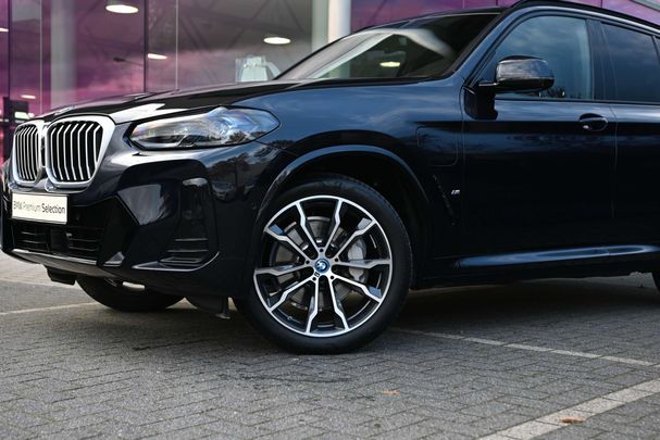 BMW X3 xDrive30e 215 kW image number 1