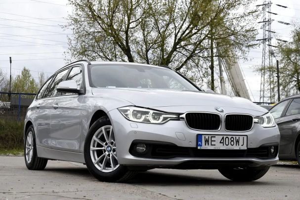 BMW 318i Touring Advantage 100 kW image number 4