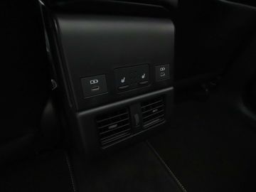 Car image 37