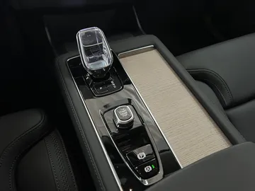 Car image 49
