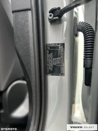 Car image 40