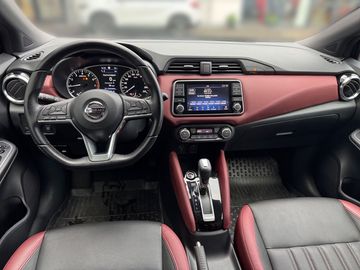 Car image 10