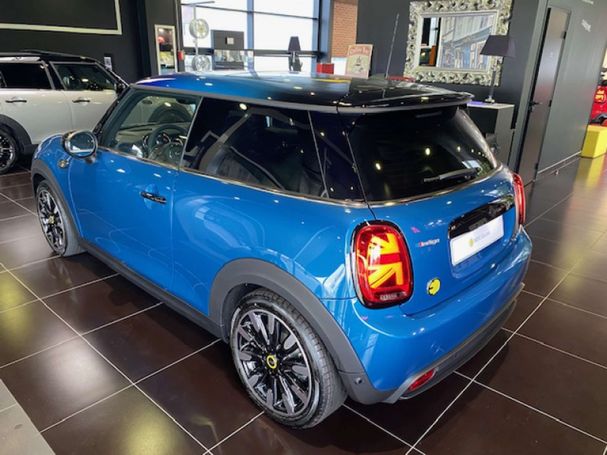 Mini Cooper SE Mini Premium 137 kW image number 2