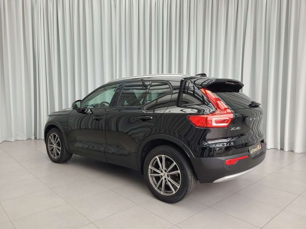 Volvo XC40 AWD 140 kW image number 6