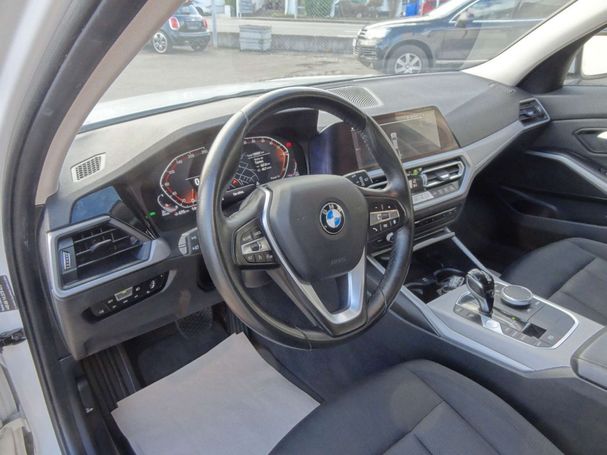 BMW 318d Touring 110 kW image number 10