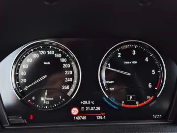 Car image 39