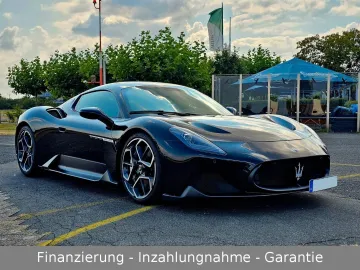 Car image 25