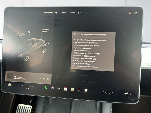 Tesla Model Y Long Range AWD 378 kW image number 24