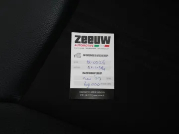 Car image 35