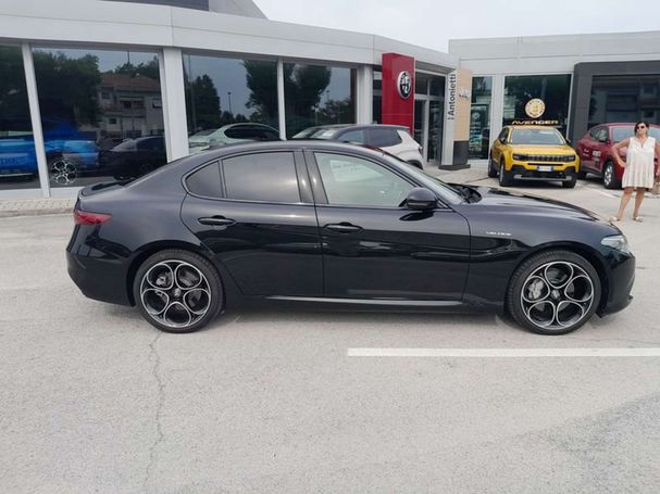 Alfa Romeo Giulia 2.0 Turbo Veloce 206 kW image number 4