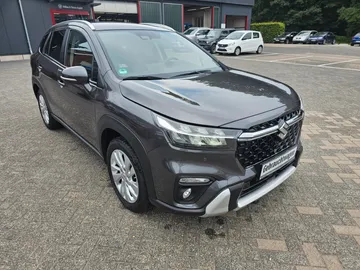 Car image 2