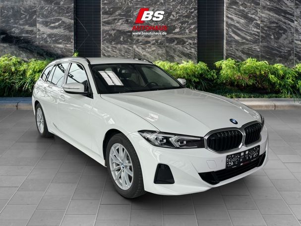 BMW 320i Touring 135 kW image number 14