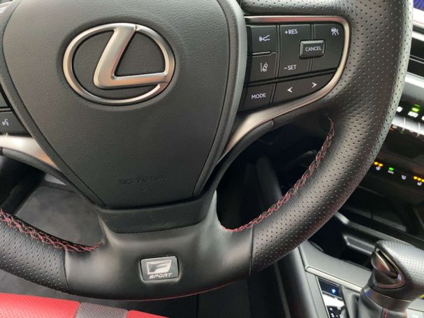 Lexus UX 250h 135 kW image number 18