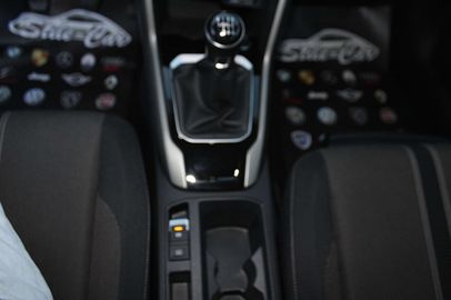 Car image 37