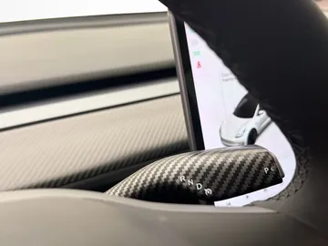 Car image 35
