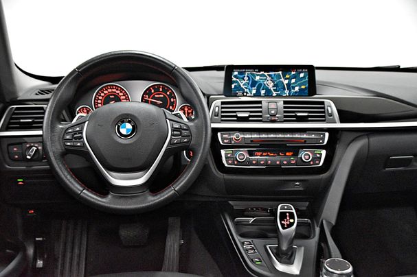 BMW 320d Touring 140 kW image number 10