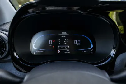 Car image 36