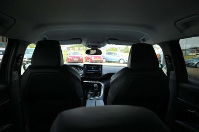 Car image 37