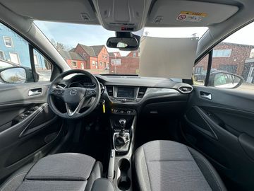 Car image 24