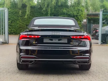 Car image 42