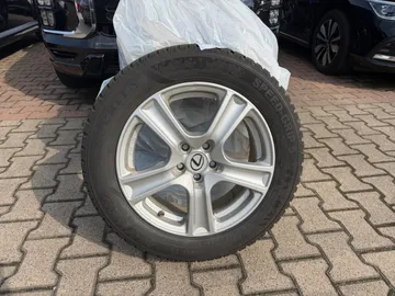 Car image 29