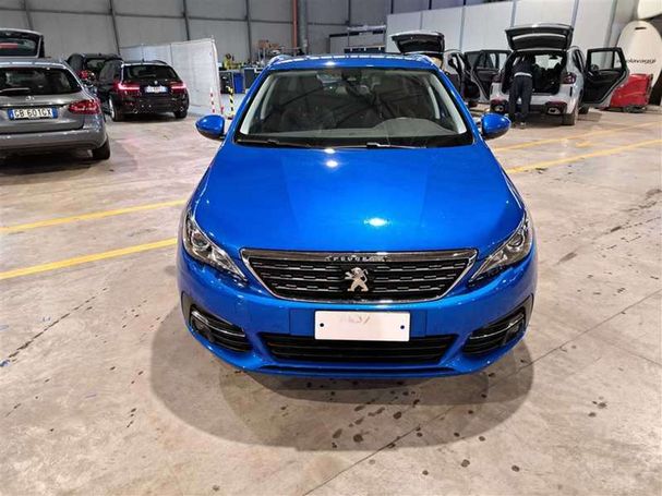 Peugeot 308 BlueHDi 130 S&S Allure 96 kW image number 2