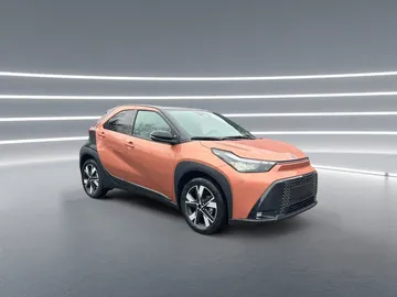 Car image 3