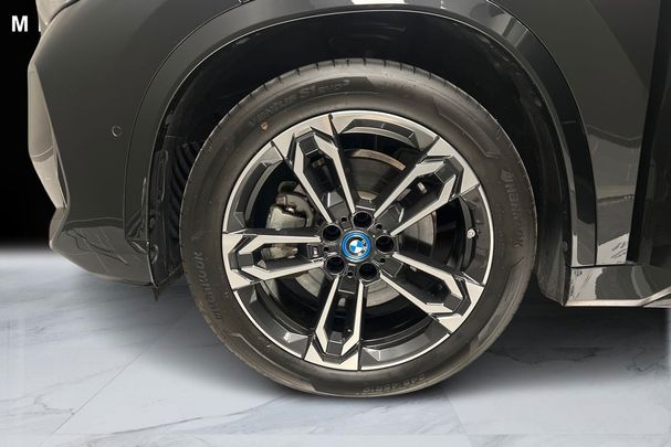 BMW iX1 xDrive30 M Sport 225 kW image number 14