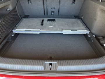 Car image 46