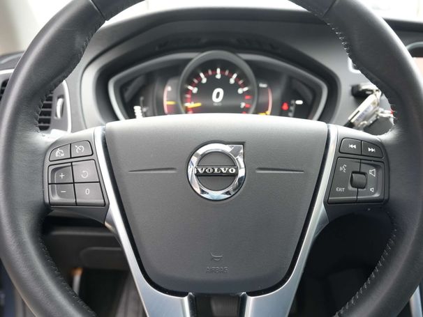 Volvo V40 Cross Country T3 113 kW image number 18