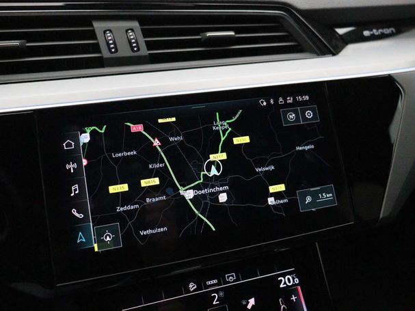 Audi e-tron quattro 370 kW image number 25