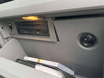 Car image 36