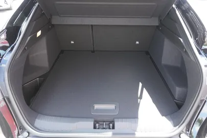 Car image 36