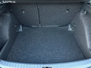 Car image 39