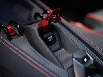 Car image 40