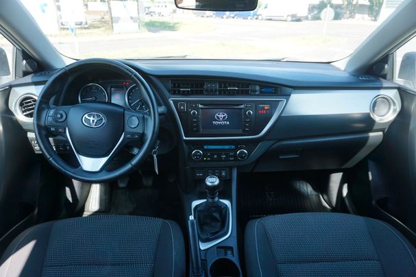 Toyota Auris 73 kW image number 15