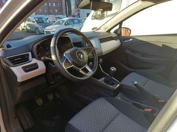 Car image 12