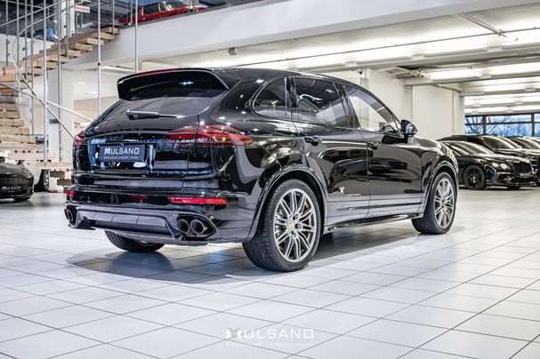 Porsche Cayenne Turbo S 419 kW image number 3