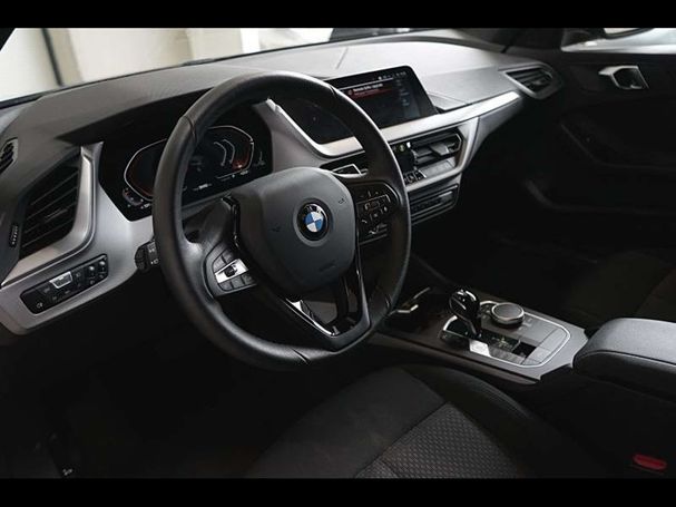 BMW 118i 100 kW image number 4