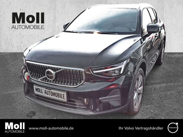 Volvo XC40 B3 Core 120 kW image number 1