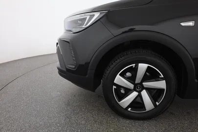 Car image 30