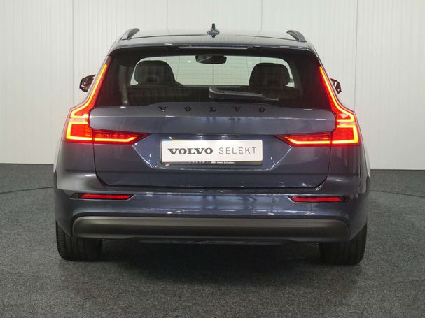 Volvo V60 B3 Essential 120 kW image number 3